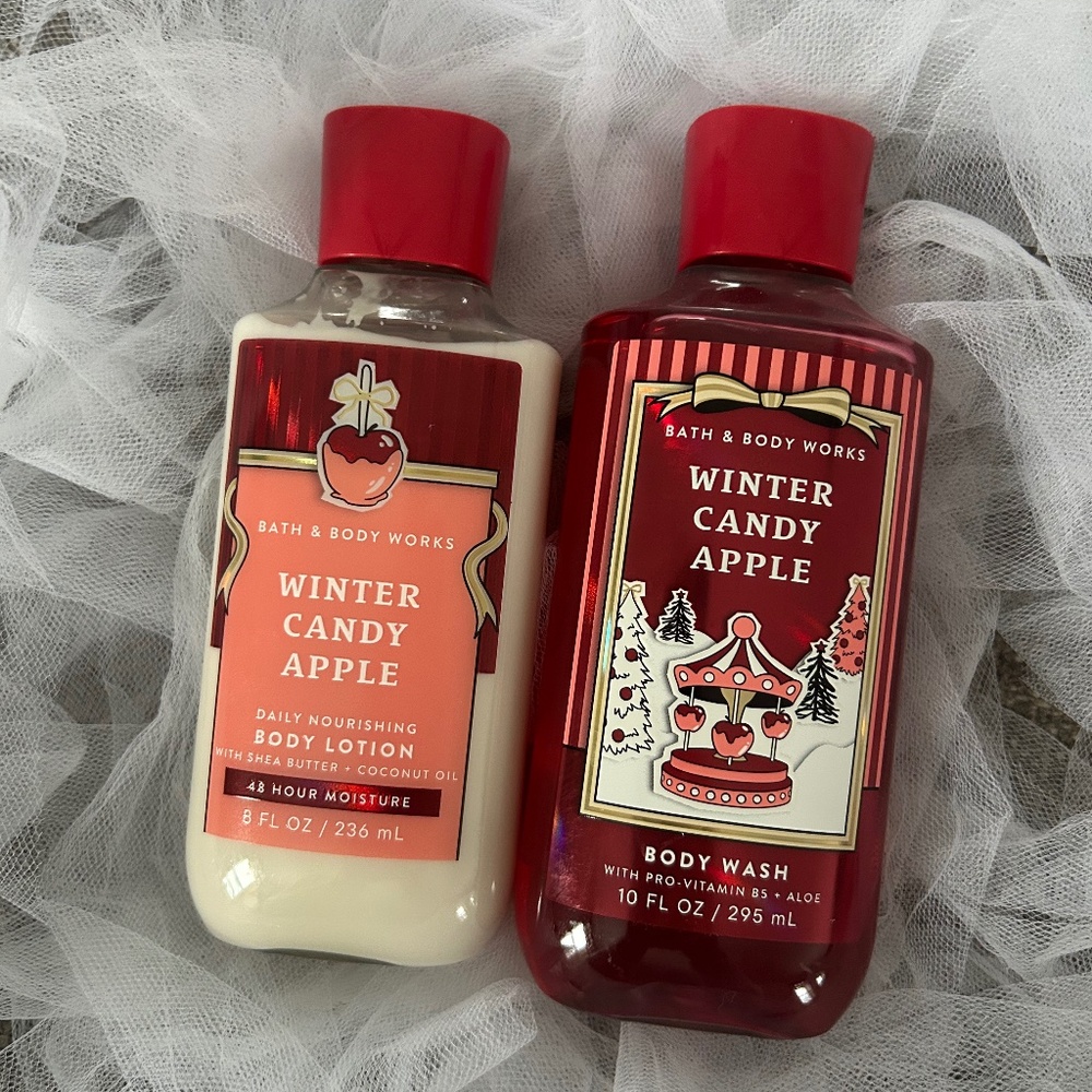🎃NWT Winter Candy Apple